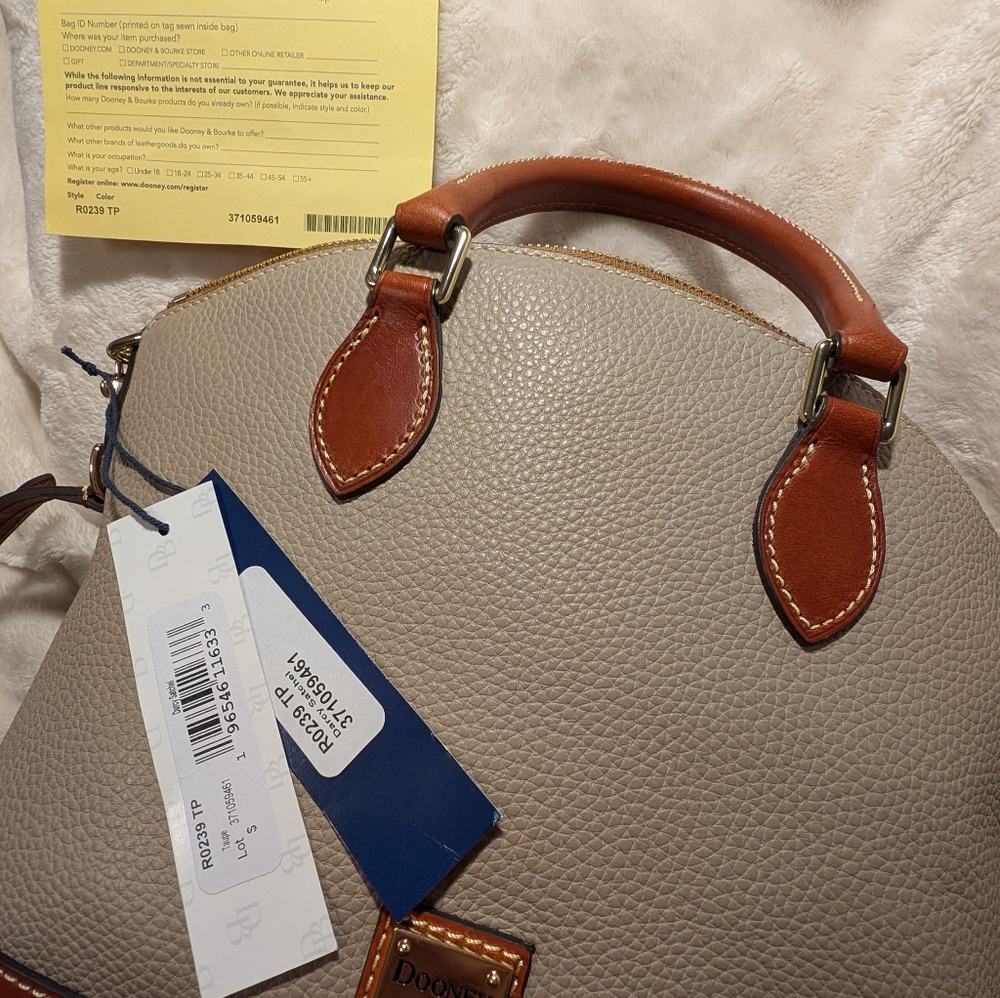 NWT DOONEY & BOURKE DOME SATCHEL DARCY BAG ELEPHANT TAUPE w/ TAN TRIM SOLD OUT - Picture 2 of 13